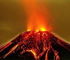 (2) 10,000 millones de años (aC) - De inmensos volcanes manaban caudales de lava incandescente por toda la superficie del globo terráqueo.